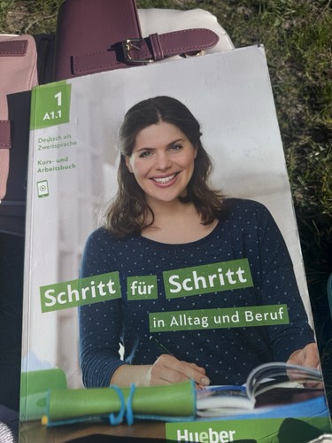 Hueber schritt für - hueber,