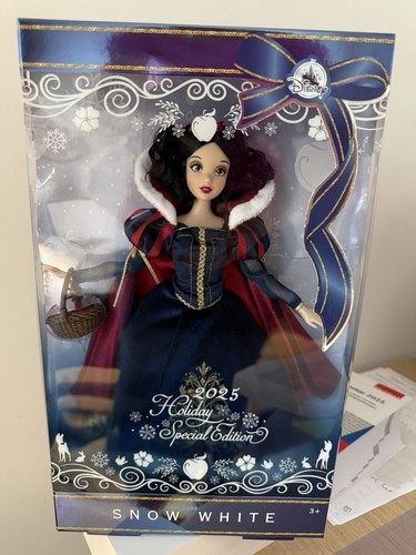Disney holiday 2025 snow white - 2025,