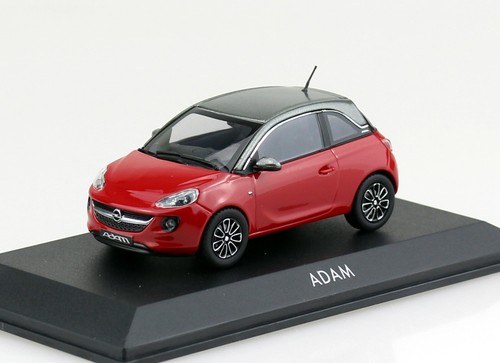 Opel adam 2018 - opel, rot