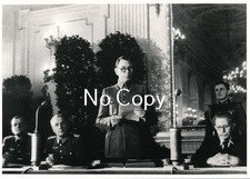 Foto WK2 Andrei Andrejewitsch Wlassow am 14.11.1944 auf der Prager Burg - X228