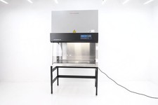 Thermo Scientific HERAsafe 2025 1.2m Laminar Flow Bench BSC Sicherheitswerkbank 
