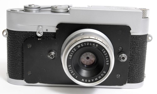 Leica post camera - md,