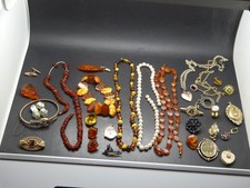 Viele alte meist kaputte fehlende Schmuckteile Perlen Bernstein