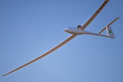Scale modellflugzeug eta - rc,