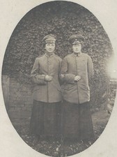 A210,Foto,2 Frauen in Unteroffiziers Uniform,unbeschrieben,1.WK