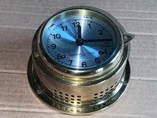 Runde Aufziehuhr Messing