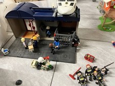 Playmobil Polizeistation Mitnahme-Set und Helikopter mit umfangreichen Zubehör