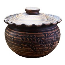 Keramiktopf aus rotem Lehm