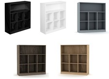 Bücherregal aus Holz mit 7
