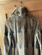 wunderschöner langer Pelzmantel, Bisamwamme