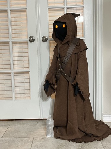 Life size jawa star - jawa, wars