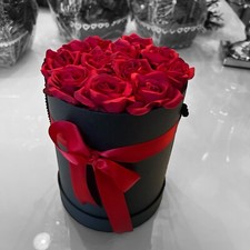 Hutschachtel 12 rote Rosen