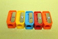 5 DDR Spitzer Rubin Schulspitzer Schule Anspitzer VEB bunt gemischt T4