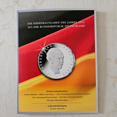Sammelmappe für - , 10