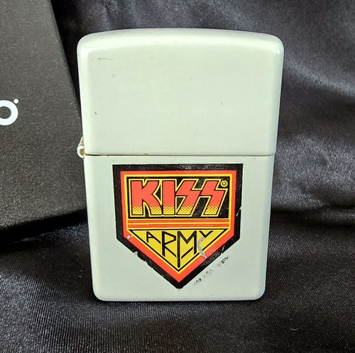 Zippo kiss army 1998 xiv - zippo,
