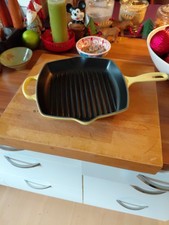 Gusseisen Neuwertige Steak-Pfanne le Creuset. 26 CM