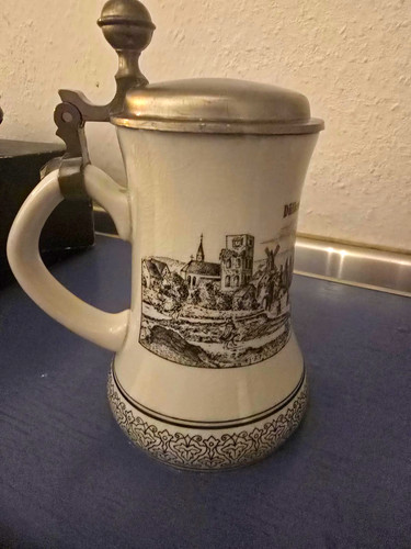 Bierkrug mit zinndeckel - bierkrug,
