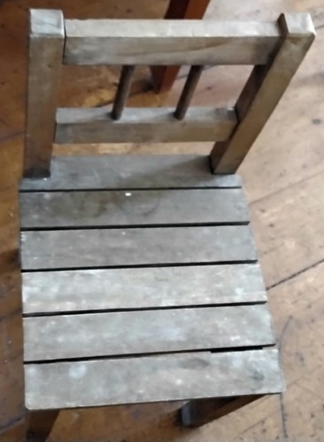 Alter kinderstuhl holz braun - holz,