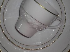 1 Kaffeetasse  mit Untertasse  Tirschenreuth ALT PORCELAINE ROSE mit  Goldrand
