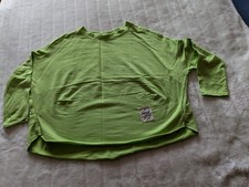 Modisches Shirt kiwigrün oversize NEU