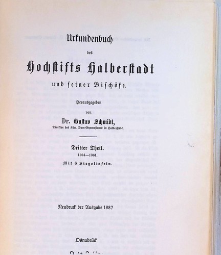 Urkundenbuch des hochstifts - urkundenbuch,