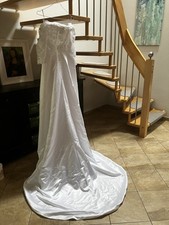 Hochzeitskleid mit Schleppe, Größe 38 Top Zustand