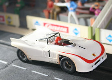 Carrera universal 132 Porsche 908 weiss  roter Streifen