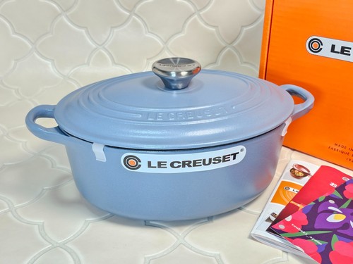 Creuset oval dutch oven - le,