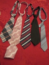 5 x DDR Krawatten Juwel und