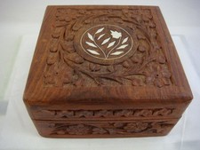 Handgeschnitzte Teakholz Schmuckbox Holz Schatulle Truhe Holzdose mit Intarsien