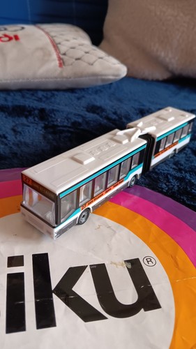 Siku 1617 gelenkbus weiß - 1617,