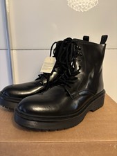 Levi's Chunky Chelsea Boots 40, Leder Plateau Stiefel, schwarz glänzend Neu