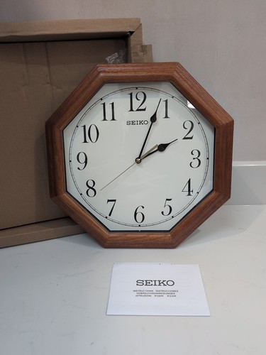 Seiko qxa529b sweeping seconds - seiko,