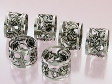 Sechs Serviettenringe Rose