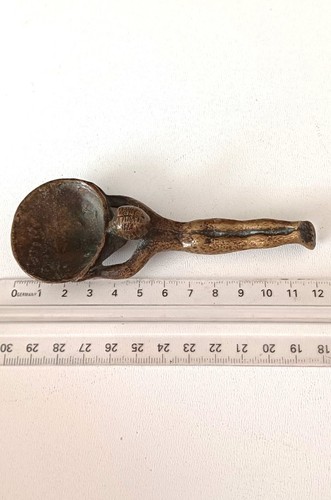 Kleine bronzefigur - kleine,