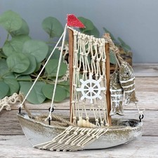 Deko Boot aus Holz mit Netz