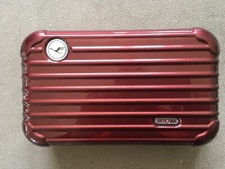 Rimowa  Amenity Kit First Class - - Lufthansa - unbenützt - leer - weinrot - rar