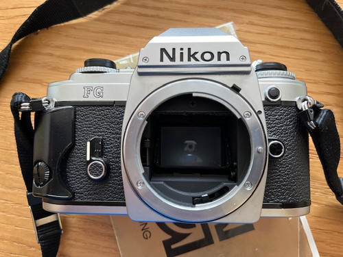 Nikon body sehr - sehr, gut