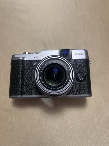Fuji fujifilm series x20 - x,