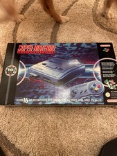Super Nintendo (SNES) Konsole