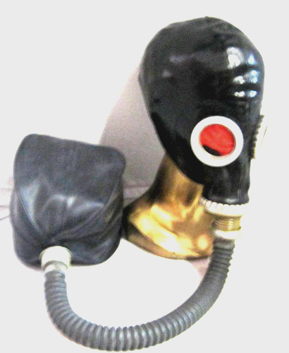Gasmaske mit gummiballon - gasmaske,