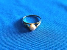 Traumhafter Perlenring aus