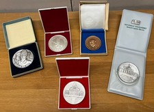 Medaillen Abzeichen FDJ MFS Ehrengeschenk Orden Etui DDR NVA GST Grenztruppen