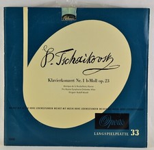 MONIQUE DE LA BRUCHOLLERIE /