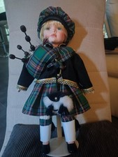 Puppe Sammlerpuppe The House of Valentina 269/2500 Schotte Schottland Deko