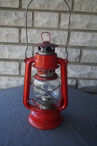 ältere petroliumlampe bat - Ältere,