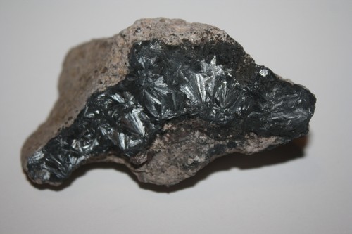 Pyrolusit stufe - pyrolusit,