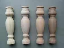 Holzsäulen -