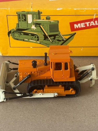 Model bulldozer 109b - model, udssr
