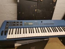 YAMAHA CS 1X SYNTHESIZER